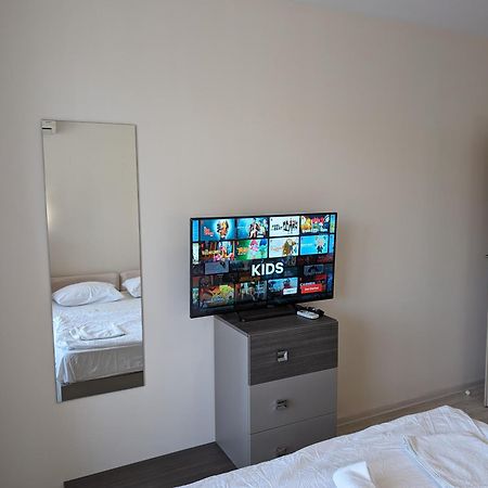 Sunny Star Dreams Condo W Prime Location, Pool, Sea View سفيتي فلاس المظهر الخارجي الصورة