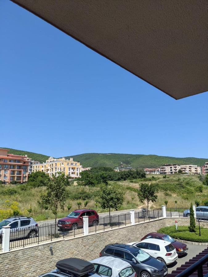 Sunny Star Dreams Condo W Prime Location, Pool, Sea View سفيتي فلاس المظهر الخارجي الصورة