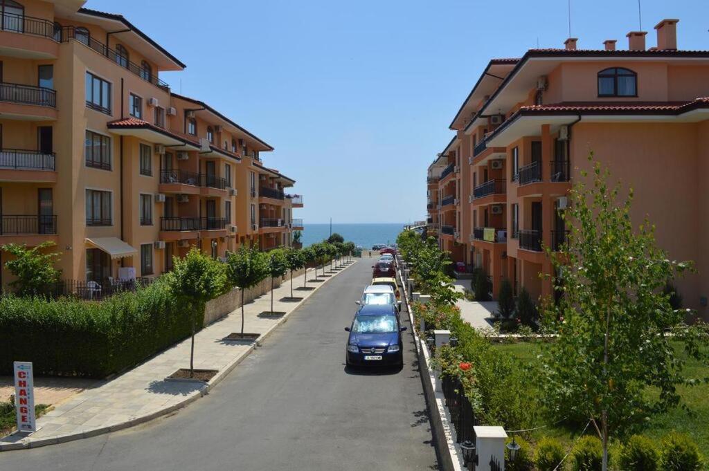 Sunny Star Dreams Condo W Prime Location, Pool, Sea View سفيتي فلاس المظهر الخارجي الصورة