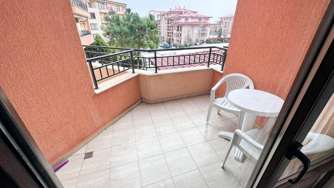 Sunny Star Dreams Condo W Prime Location, Pool, Sea View سفيتي فلاس المظهر الخارجي الصورة