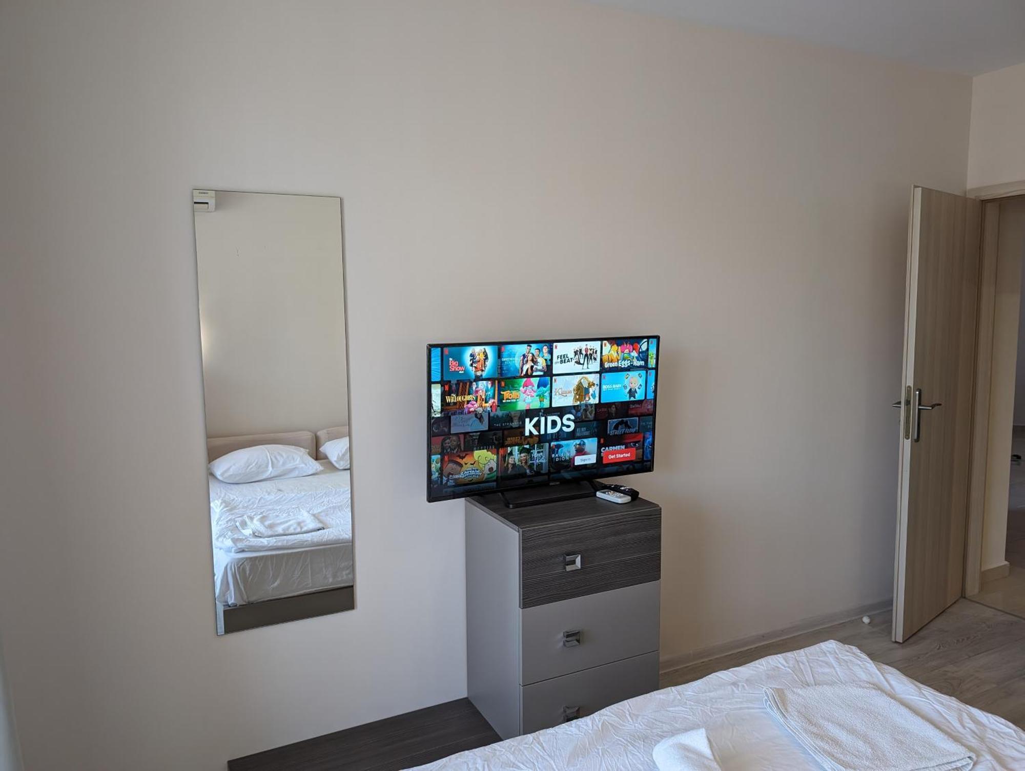 Sunny Star Dreams Condo W Prime Location, Pool, Sea View سفيتي فلاس المظهر الخارجي الصورة